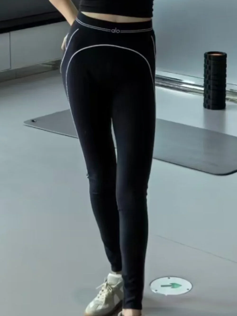 Black/White🍒🔥Alo Yoga Airbrush High-Waist Heart Throb Athletic Legging/Fitted